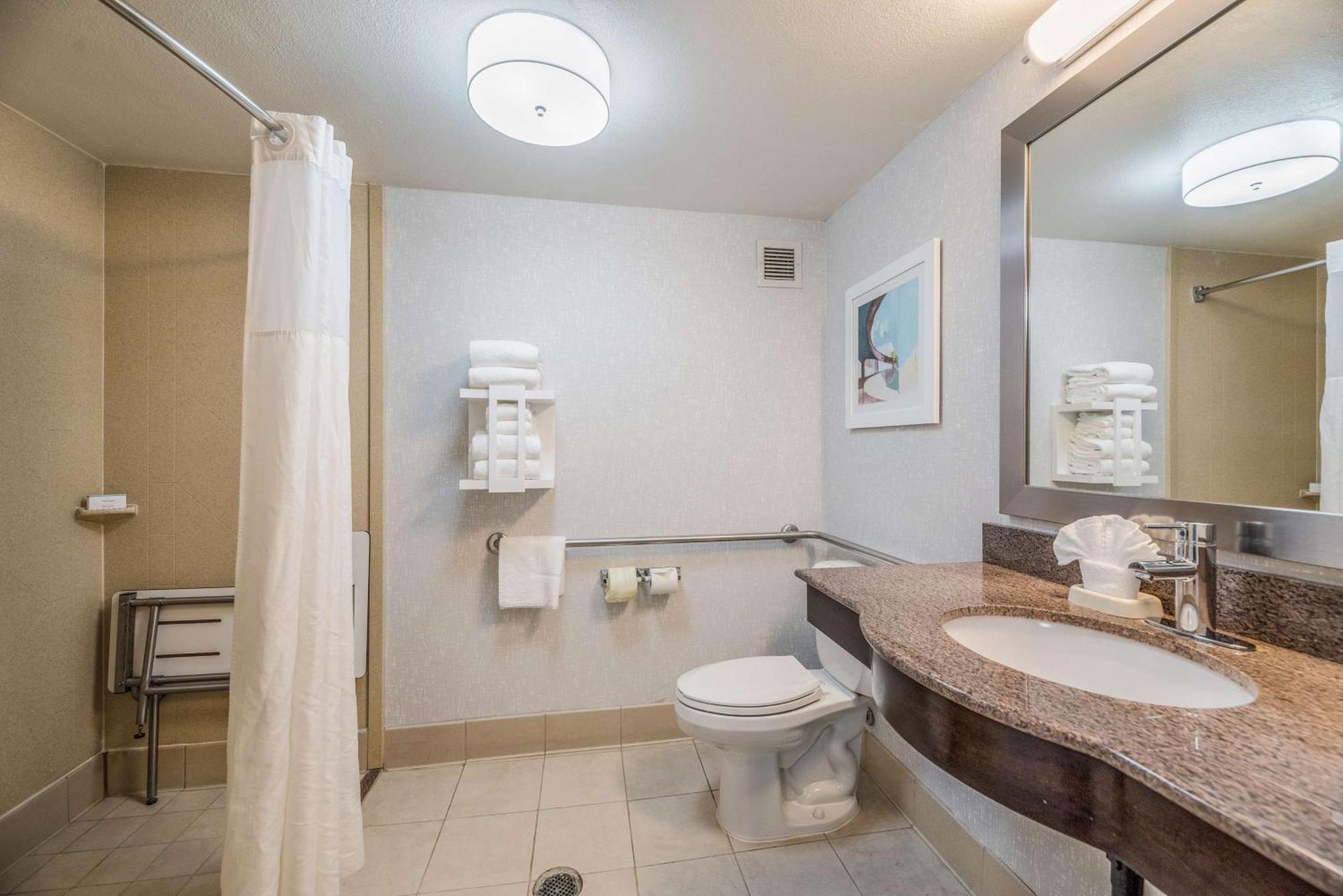 Hampton Inn Oakland-Hayward Ngoại thất bức ảnh