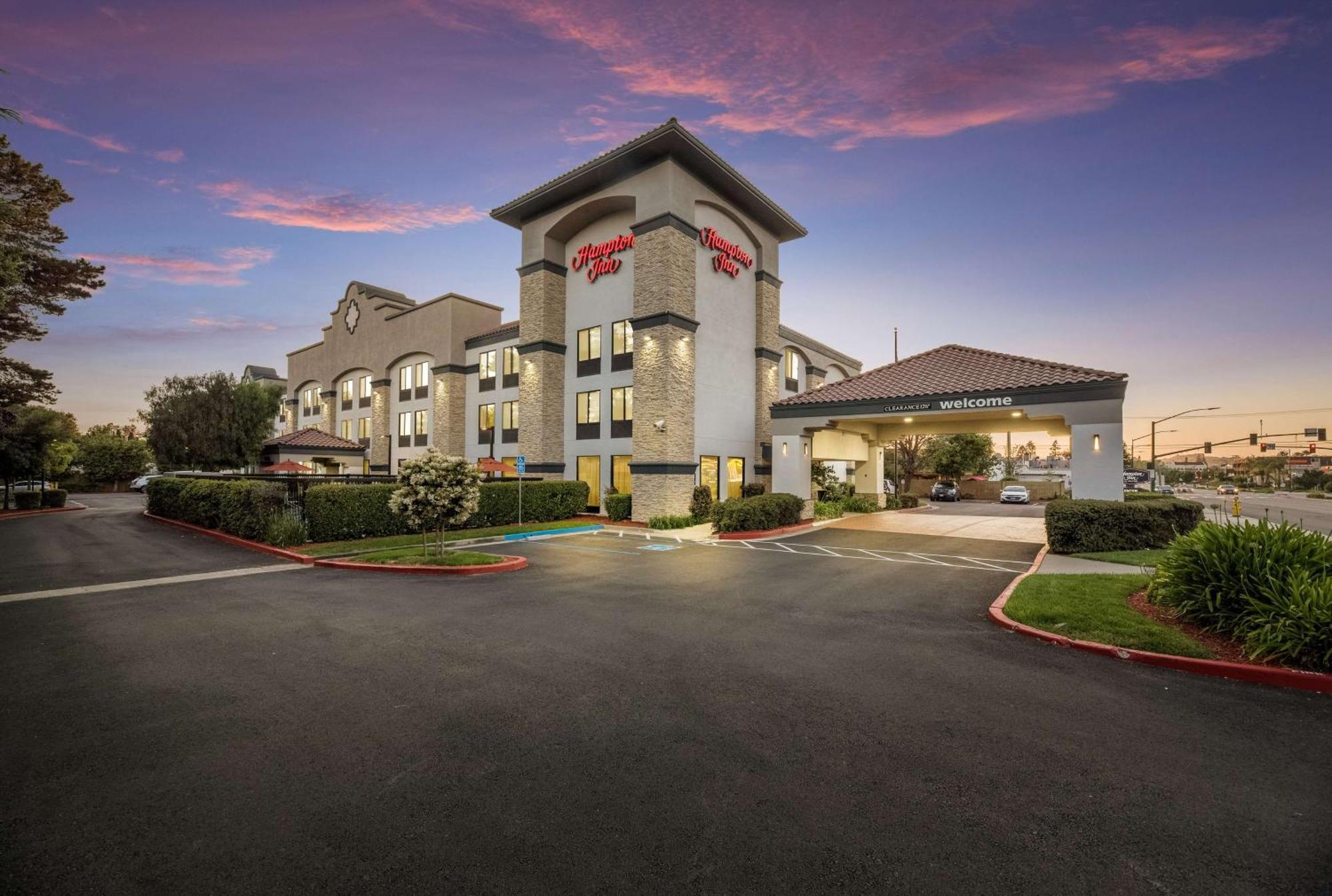 Hampton Inn Oakland-Hayward Ngoại thất bức ảnh