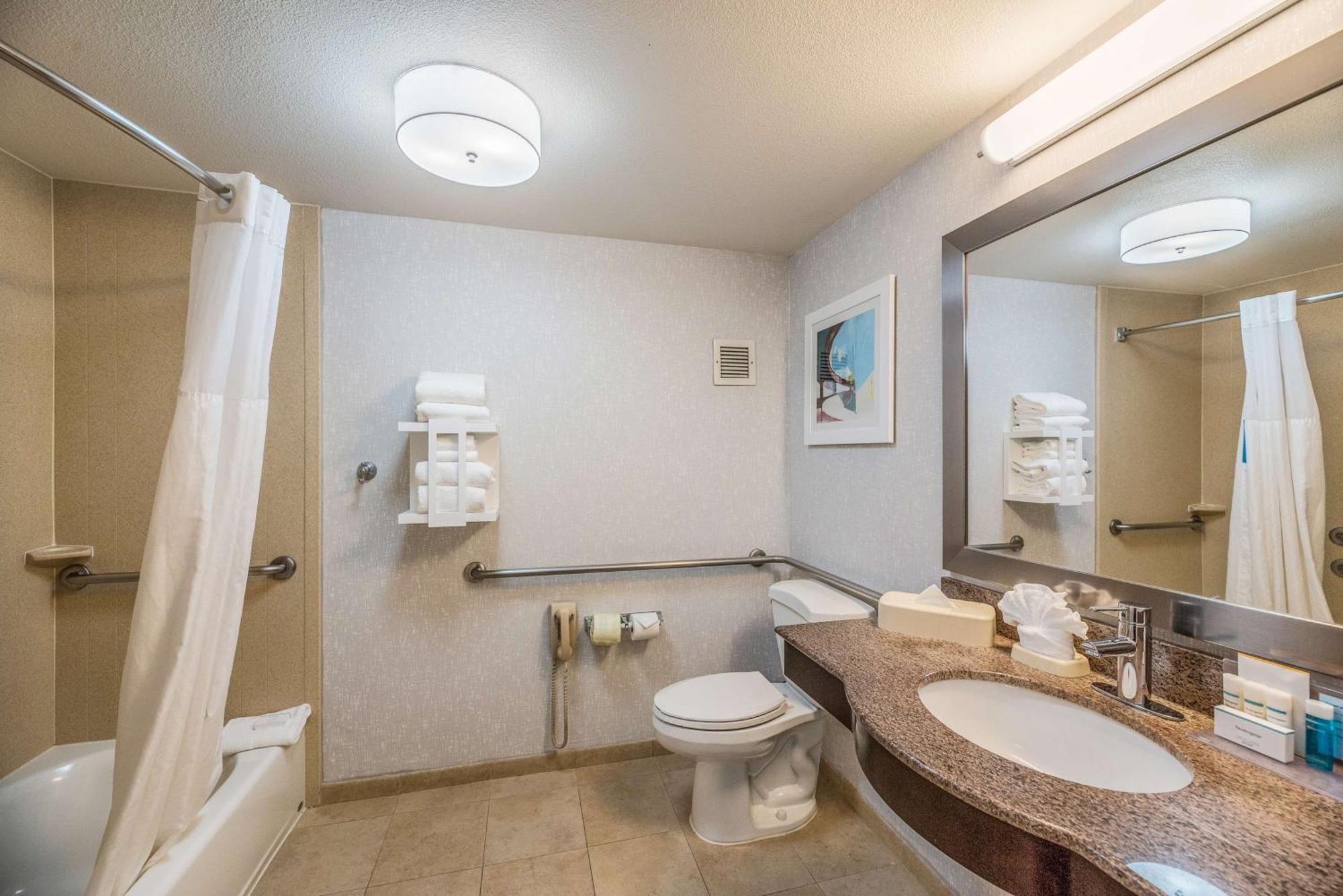 Hampton Inn Oakland-Hayward Ngoại thất bức ảnh